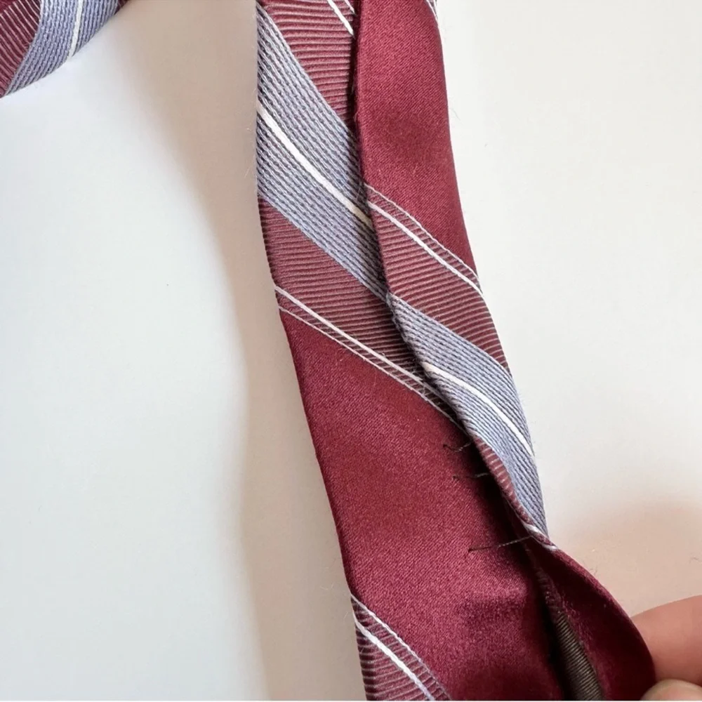 VALENTINO Made in Italy Burgundy Silk Blue-White Striped Necktie